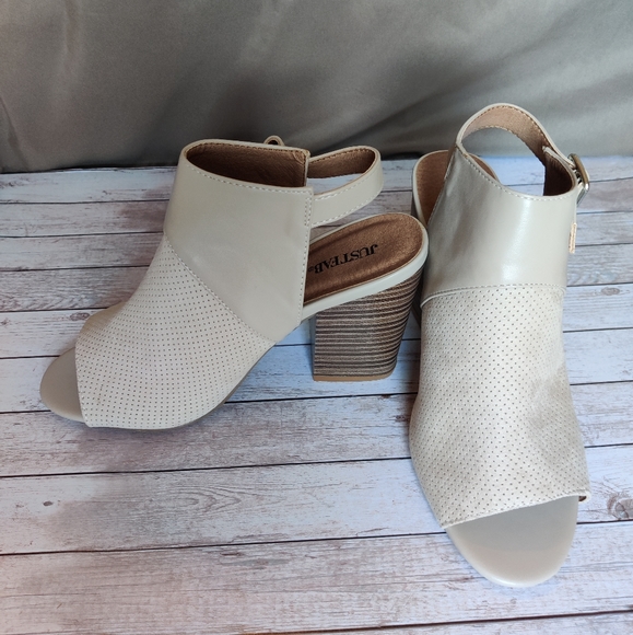 JustFab Rellia Peep Toe Bootie Size 8 - Picture 2 of 5